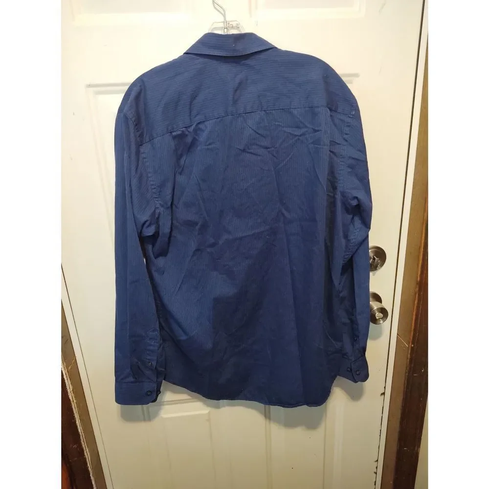 Van‎ Heusen Button Down Shirt VHCL1106IL Men's Size Medium